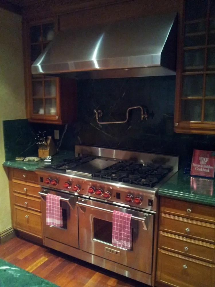 Slide of 1 Hour Appliance Repair