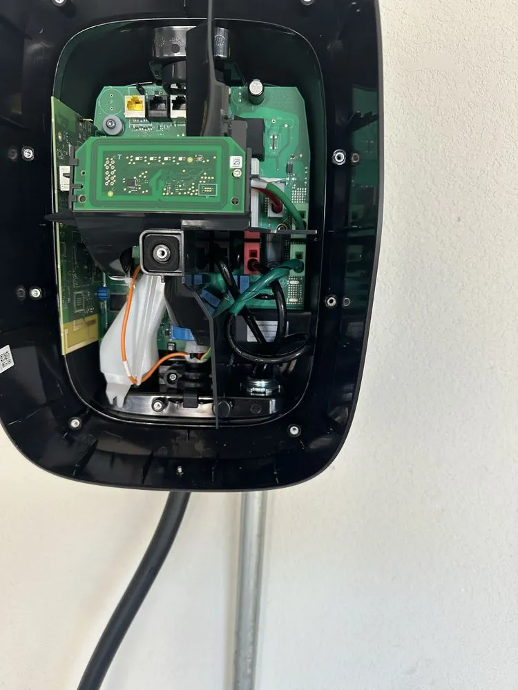 Slide of 100 Percent Home Services