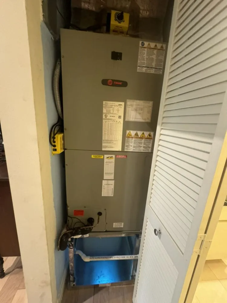 Slide of 24 Hours Air Conditioning