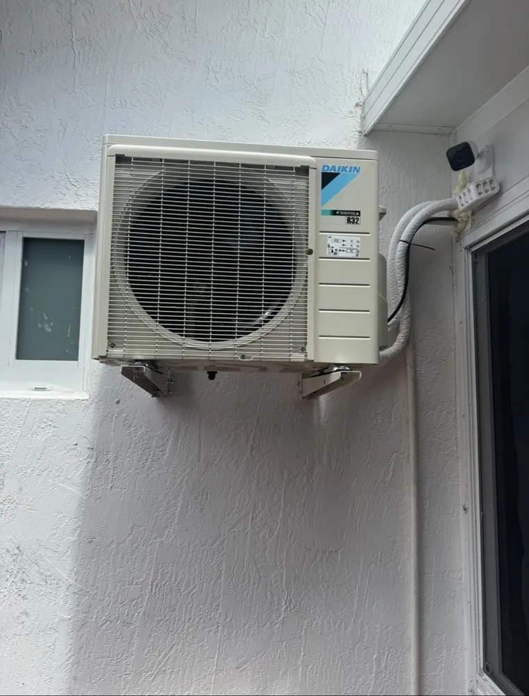 Slide of 24 Hours Air Conditioning