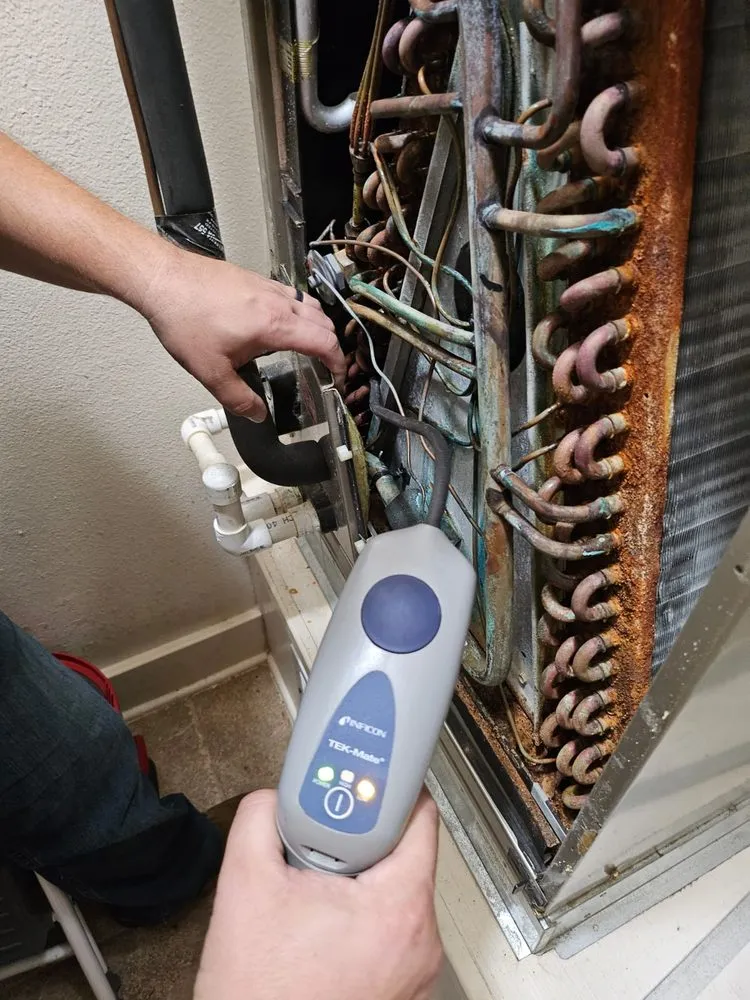 Slide of 24 Seven AC