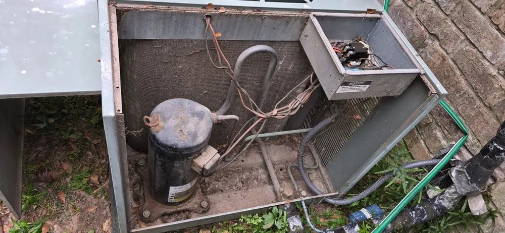 Slide of 24 Seven AC