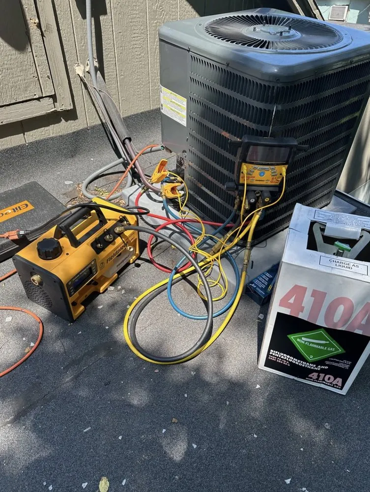 Slide of 24/7 Heating & Cooling