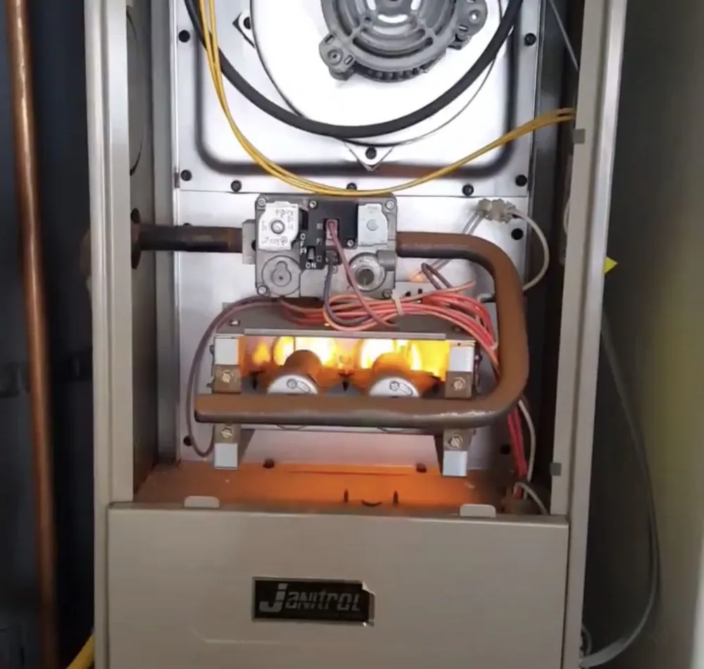 Slide of 24/7 Heating & Cooling