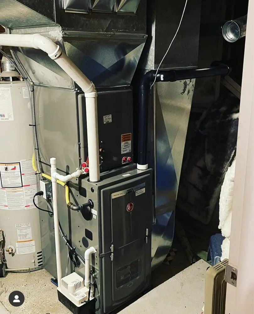 Slide of 24/7 Heating & Cooling