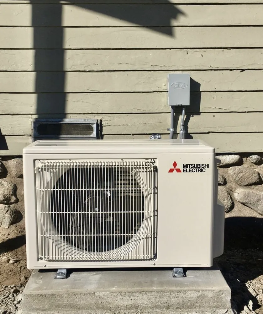 Slide of 24/7 Heating & Cooling