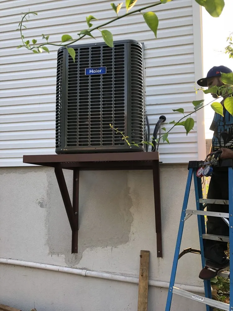 Slide of 24/7 Heating Services