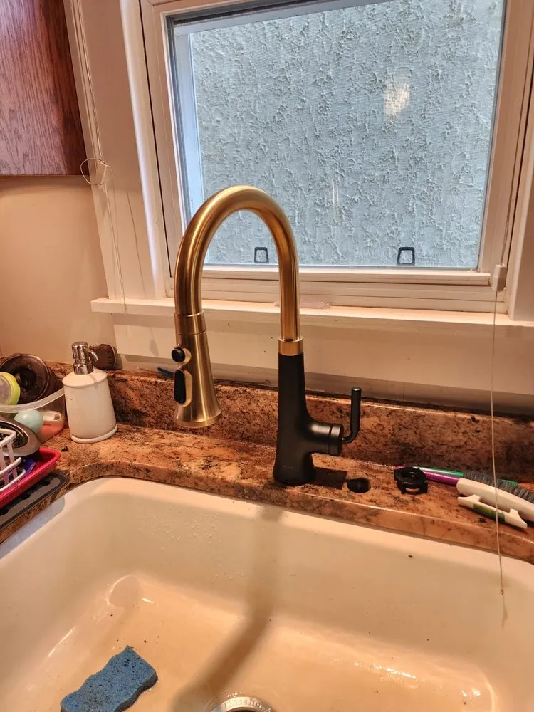 Slide of 24/7 Service Team