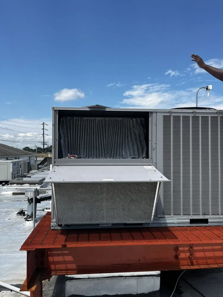 Slide of 2Cousins HVAC