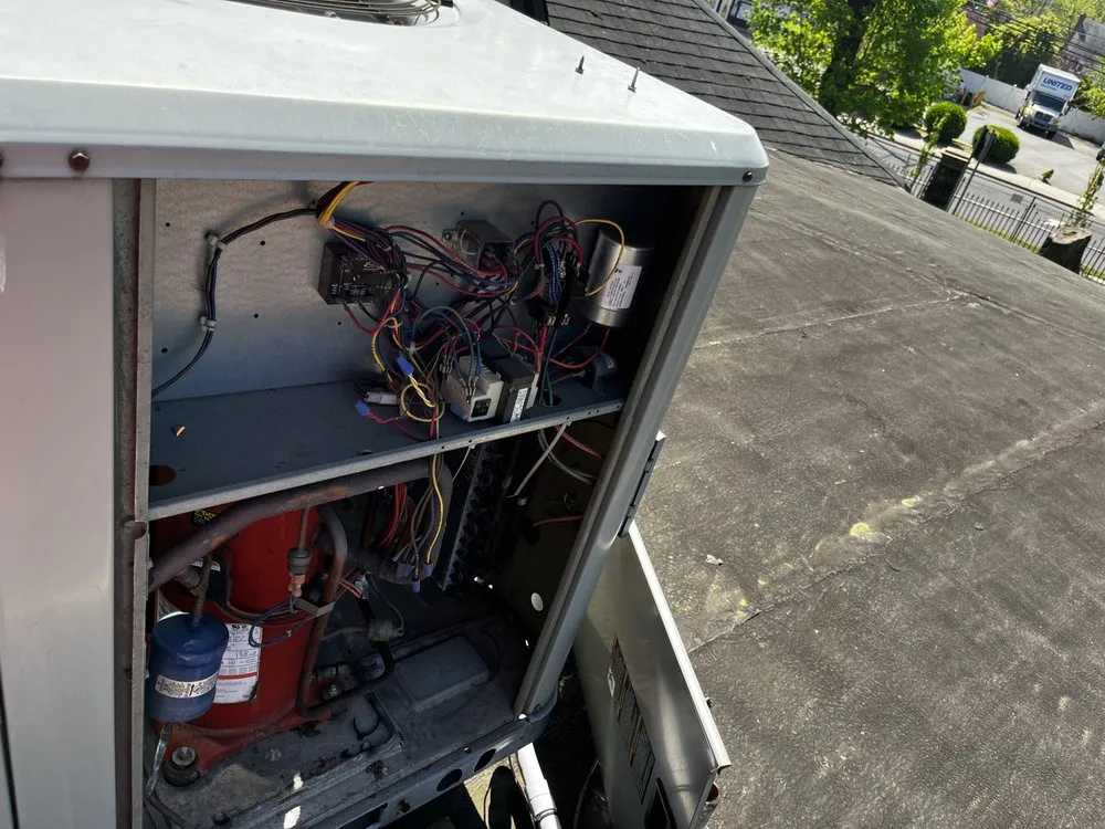 Slide of 2Cousins HVAC