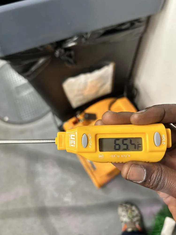 Slide of 2Cousins HVAC