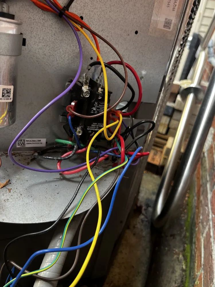 Slide of 2Cousins HVAC