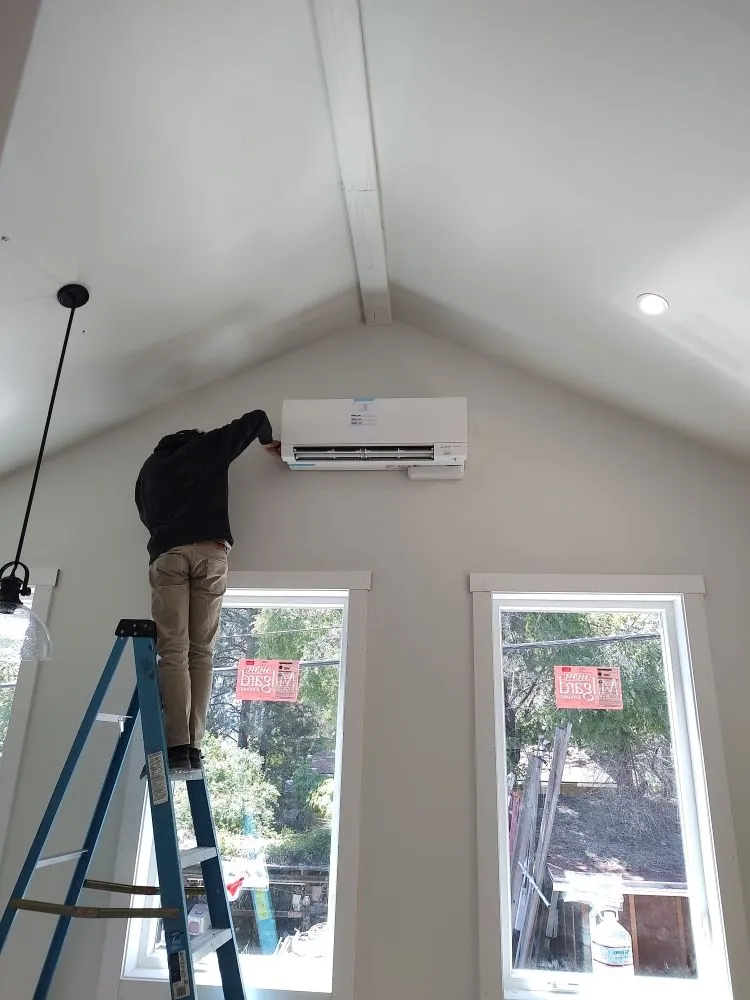 Slide of 2I Contractors