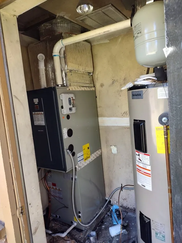 Slide of 2I Contractors