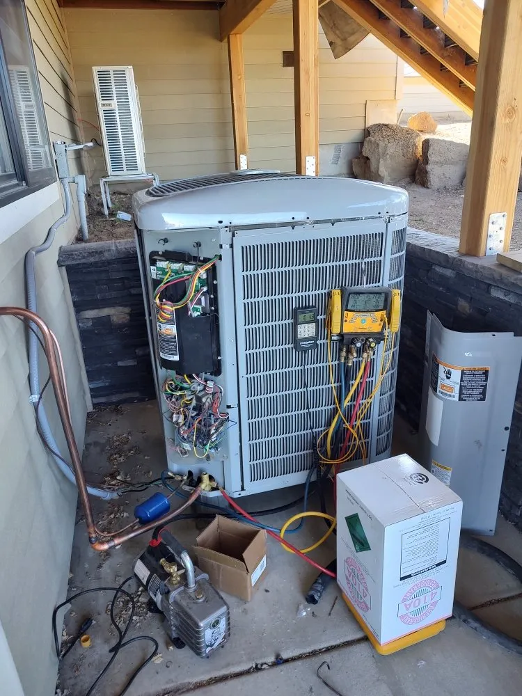 Slide of 2I Contractors