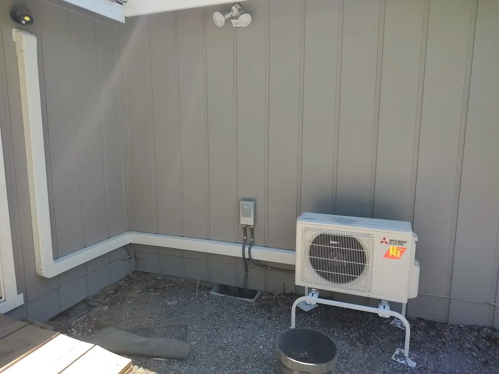 Slide of 2I Contractors