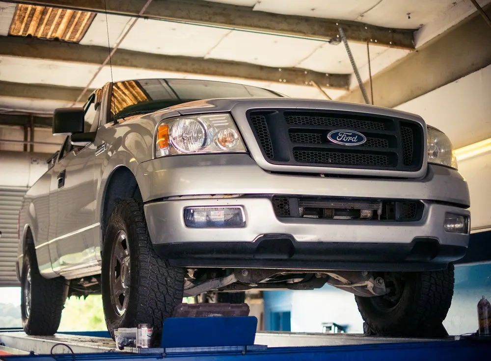 Slide of 325 Transmission Auto Repair