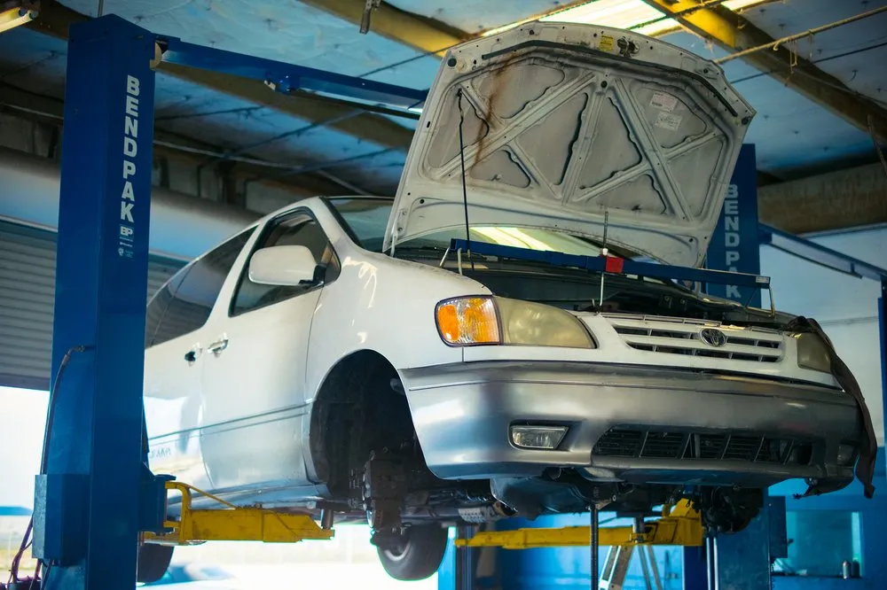 Slide of 325 Transmission Auto Repair