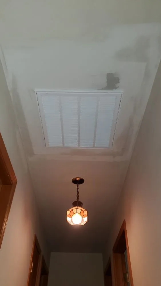 Slide of 4 Diamond Mechanical