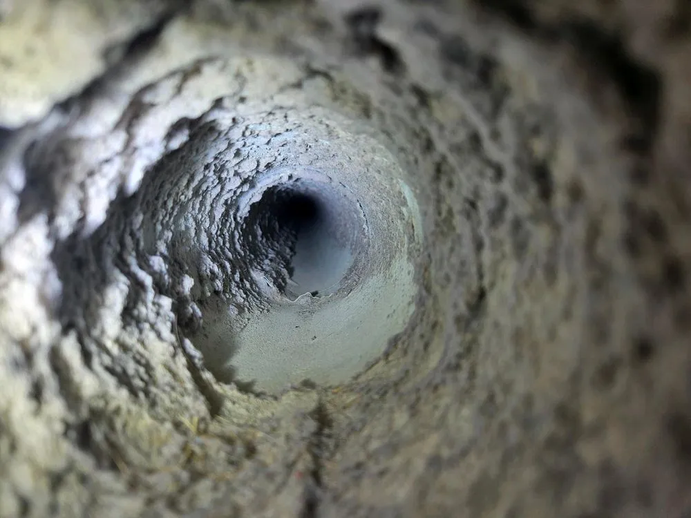 Slide of 4 Seasons Air