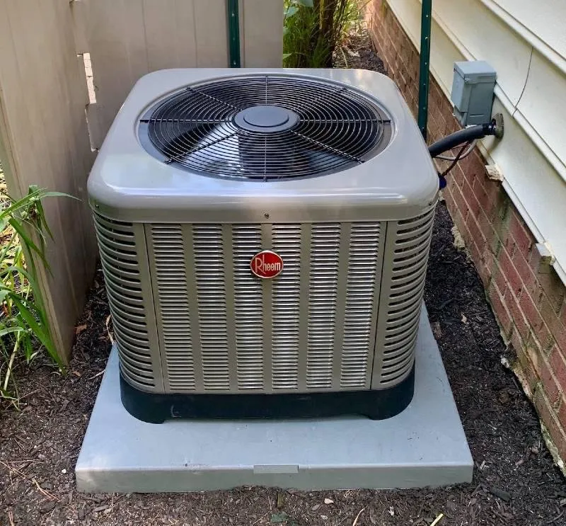 Slide of 4 Seasons Air