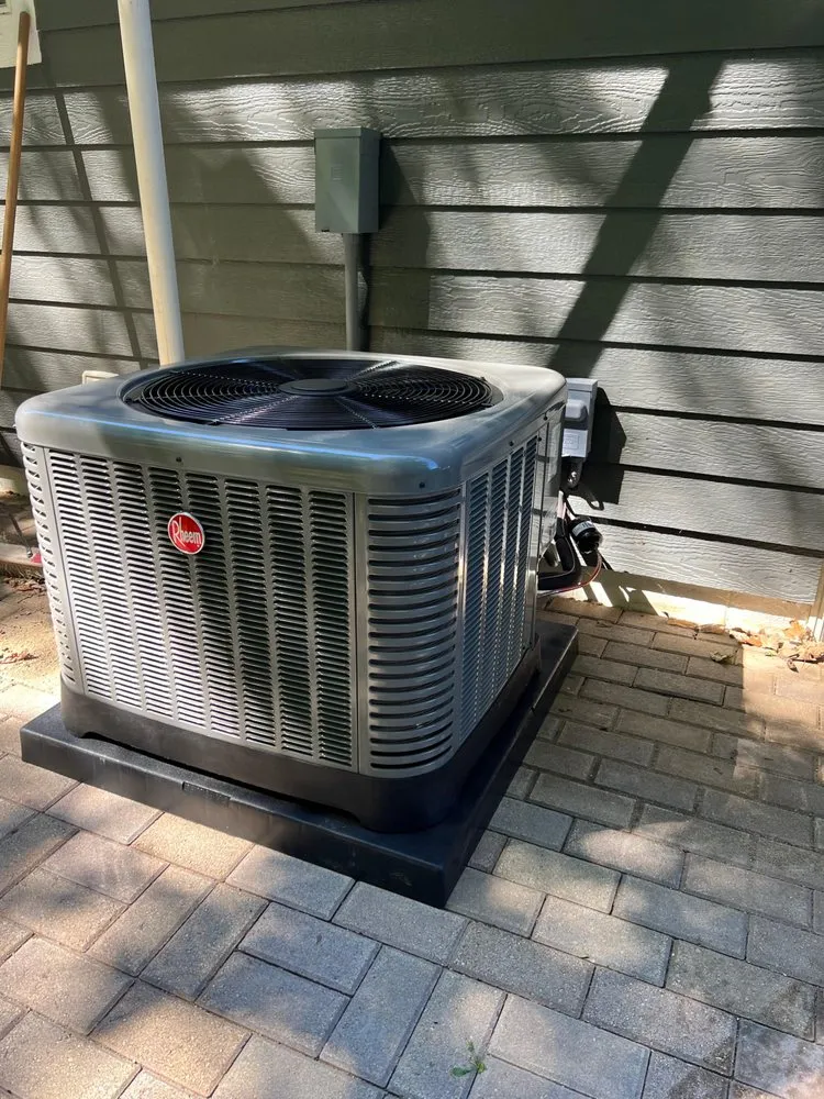 Slide of 4 Seasons Air