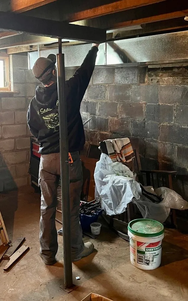 Slide of 4 Seasons Air