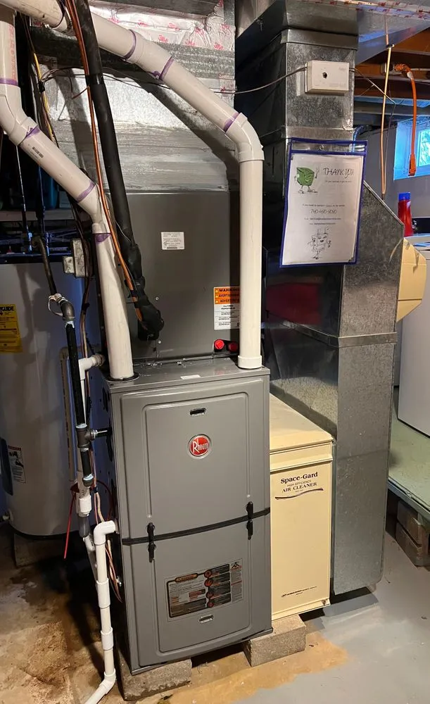 Slide of 4 Seasons Air