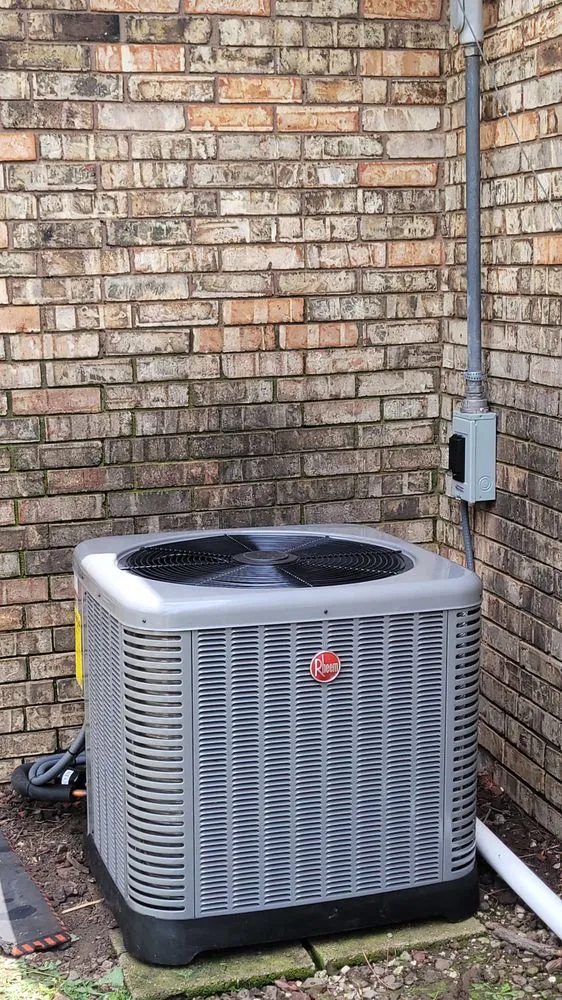 Slide of 4 Seasons Heating and Air