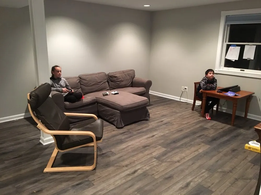 Slide of 4 Service Pros