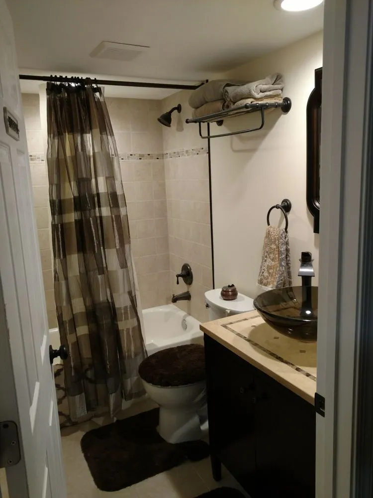 Slide of 4 Service Pros