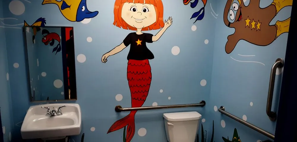 Slide of 4D & Associates