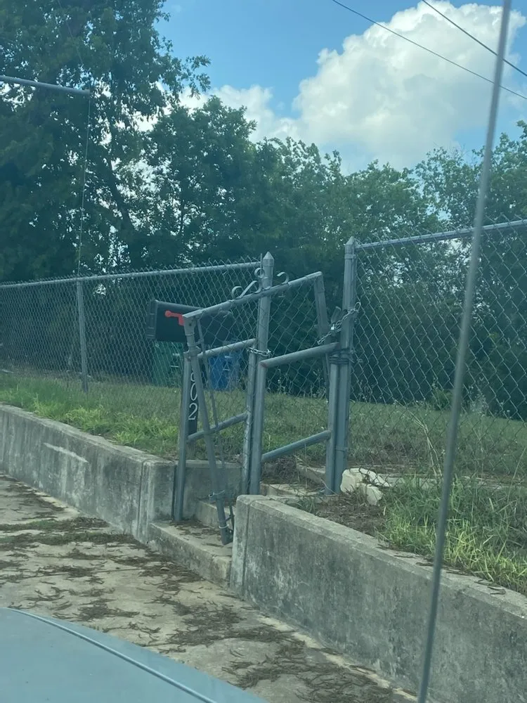 Slide of 4R Investors