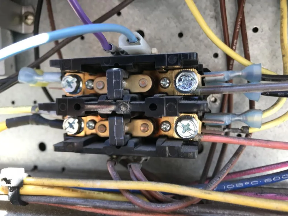 Slide of 805 Elite Heat and Air Conditioning