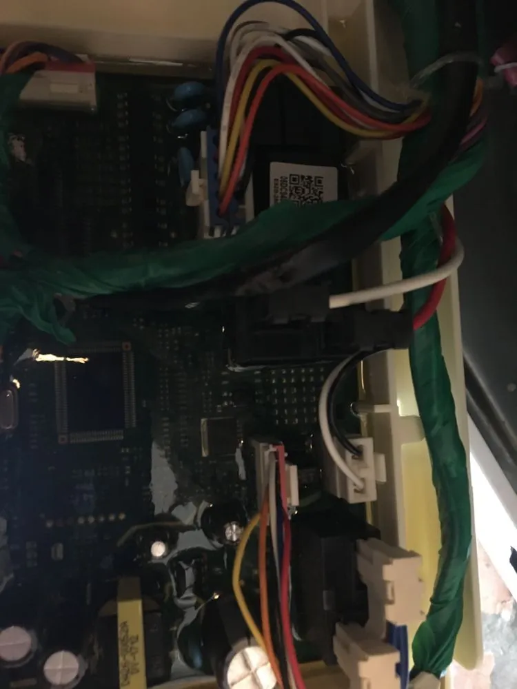 Slide of 858Appliance