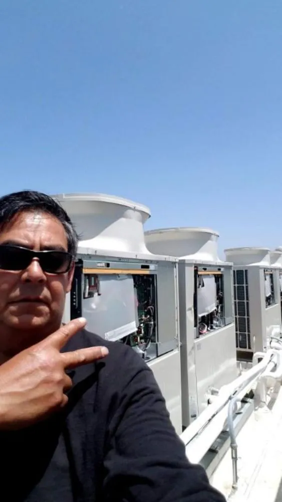 Slide of A Air-conditioning & Heating Specialist