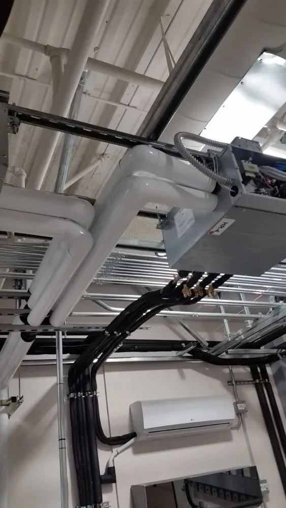 Slide of A Air-conditioning & Heating Specialist