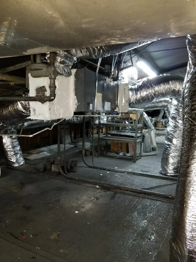 Slide of A Air-conditioning & Heating Specialist