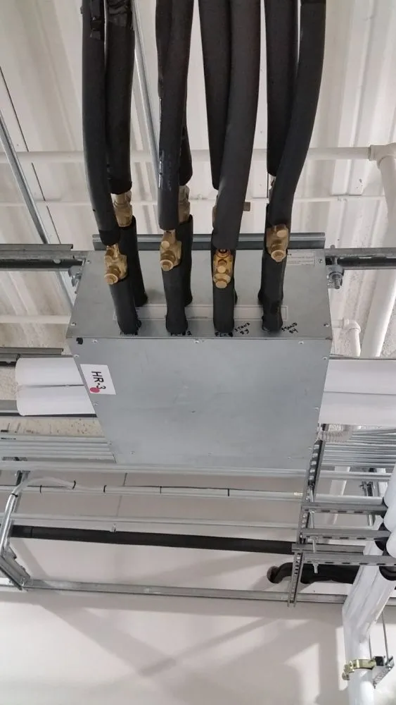 Slide of A Air-conditioning & Heating Specialist