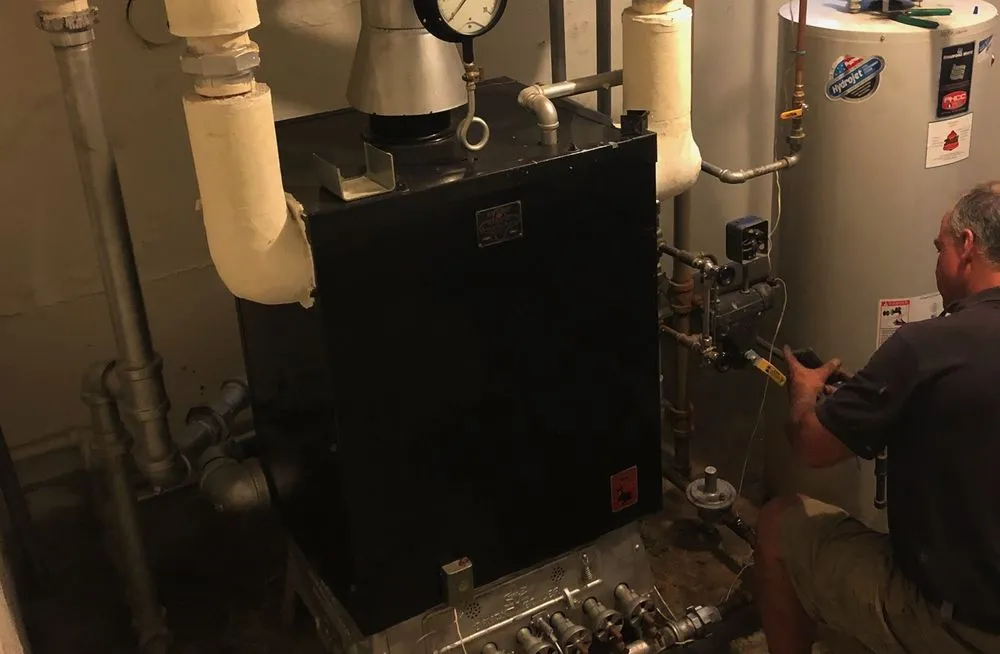 Slide of A&A Mechanical