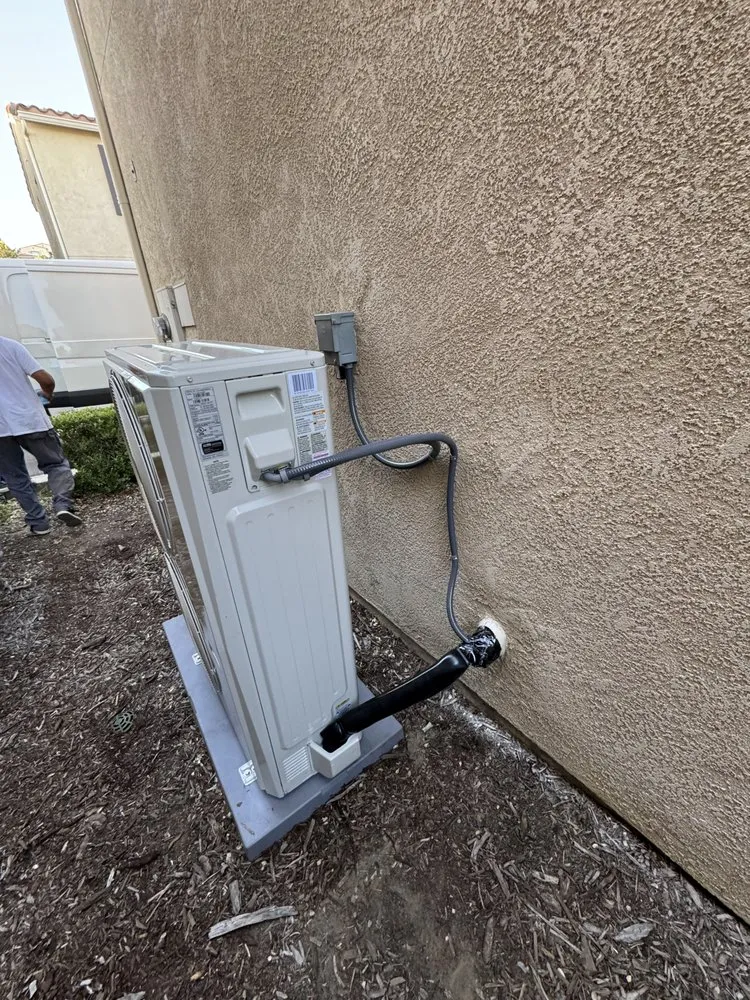 Slide of A&B Heathing & Air Conditioning