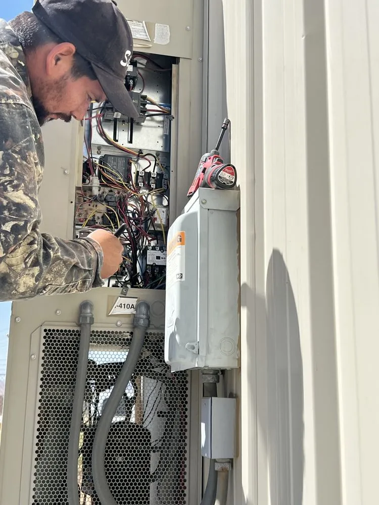 Slide of A&B Heathing & Air Conditioning