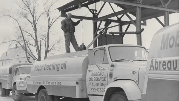 Abreau Oil Service Logo