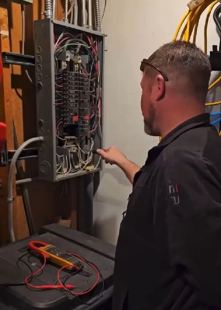 Slide of Absolute Comfort HVAC