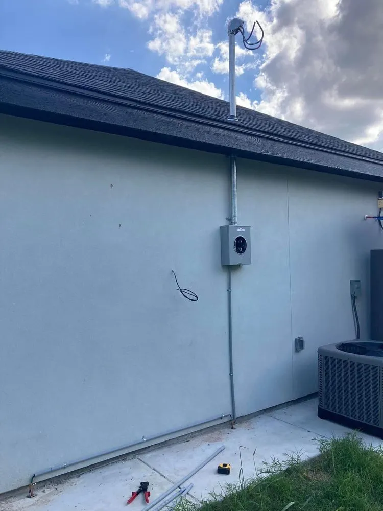 Slide of Abundiz Electrician