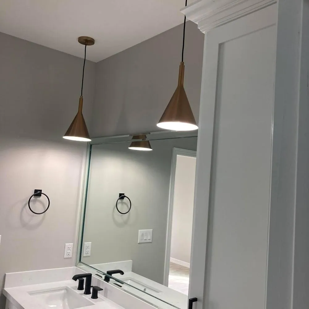 Slide of Abundiz Electrician