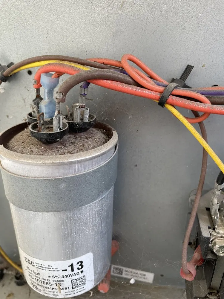 Slide of Abundiz Electrician