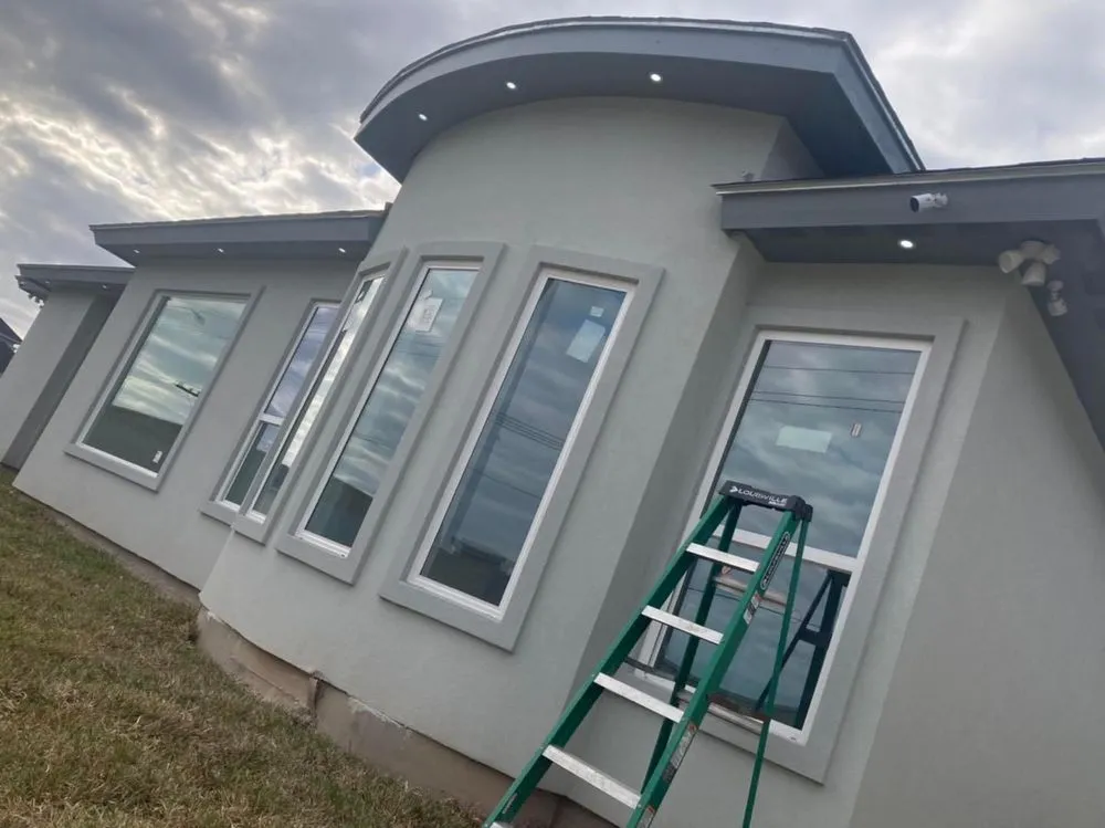 Slide of Abundiz Electrician