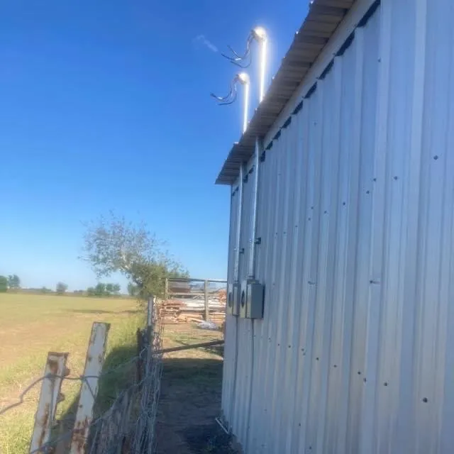 Slide of Abundiz Electrician