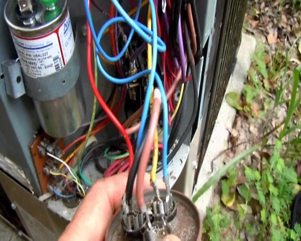 Slide of AC & Heating Guru